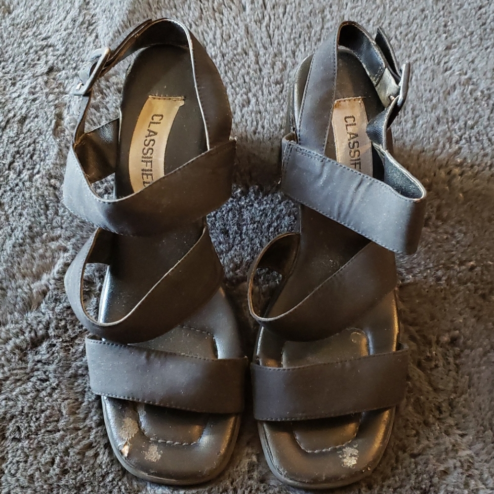 GUC Classified strappy comfy Chunky heels Black